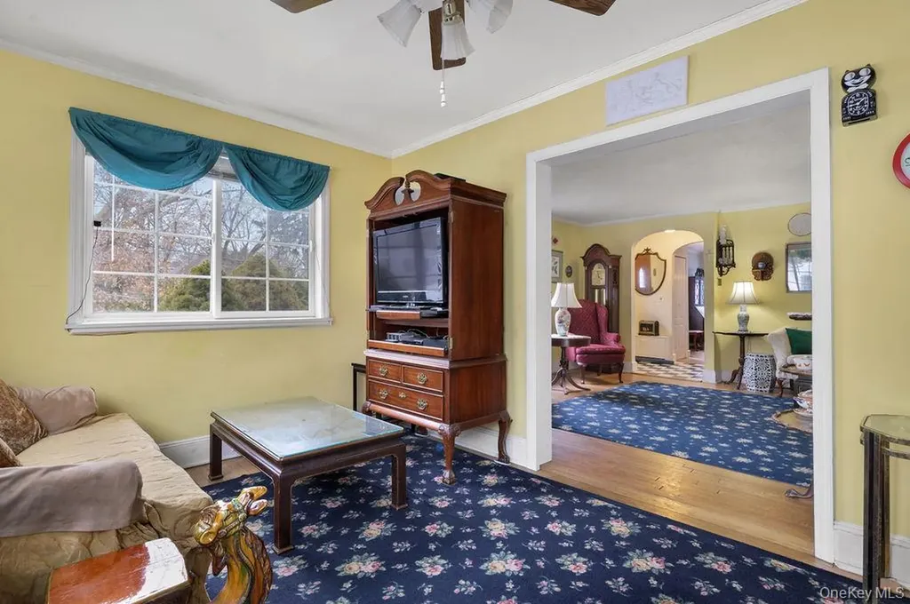 21 Lawrence Place Pelham NY 10803