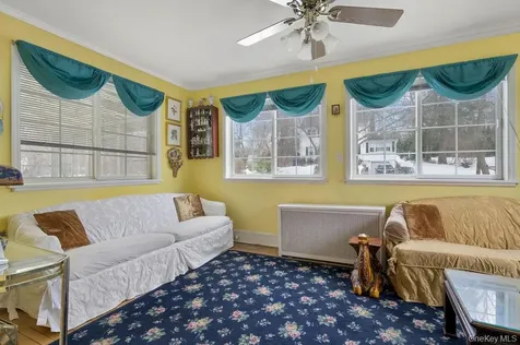 21 Lawrence Place Pelham NY 10803