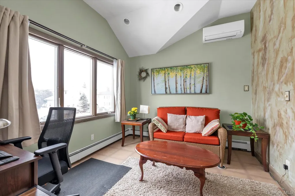 31 Steven Street Plainview NY 11803