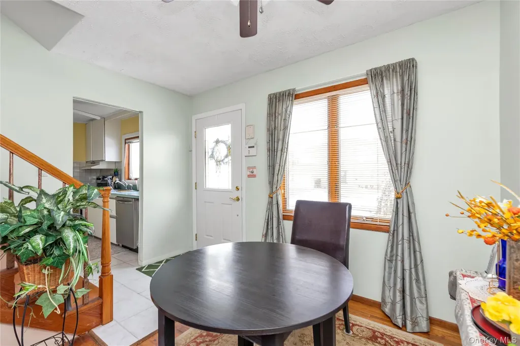 31 Steven Street Plainview NY 11803