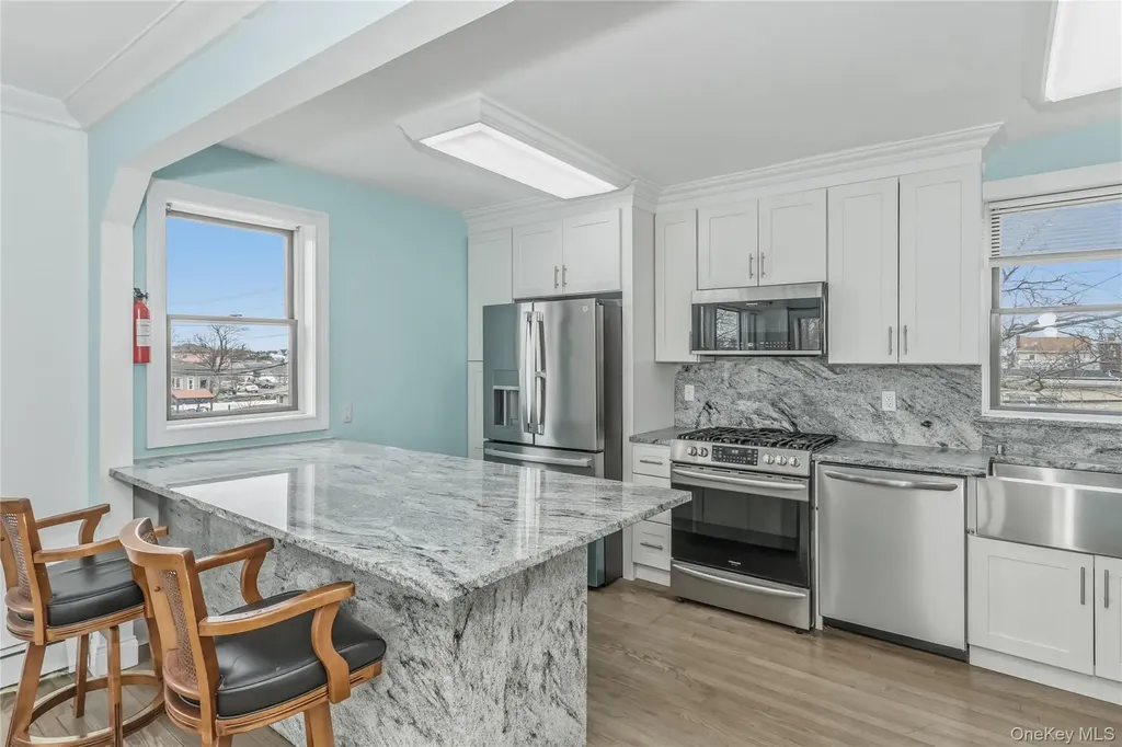 325 E Park Avenue Long Beach NY 11561