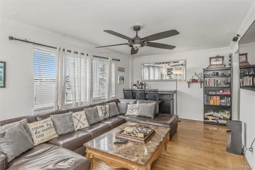 325 E Park Avenue Long Beach NY 11561