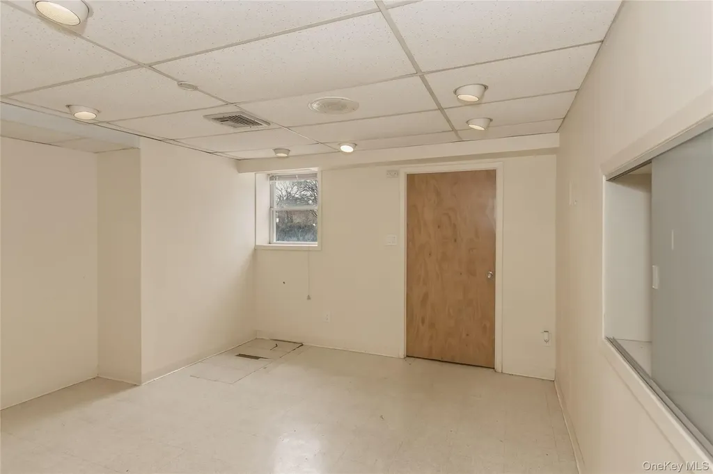 325 E Park Avenue Long Beach NY 11561
