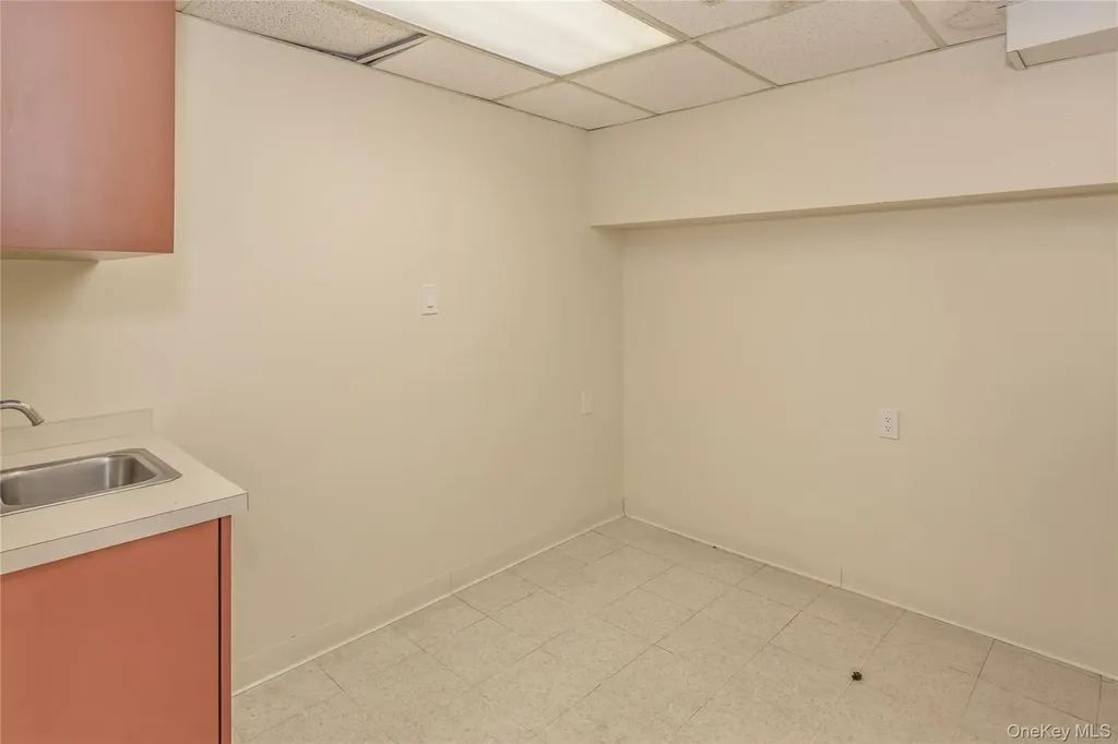 325 E Park Avenue Long Beach NY 11561