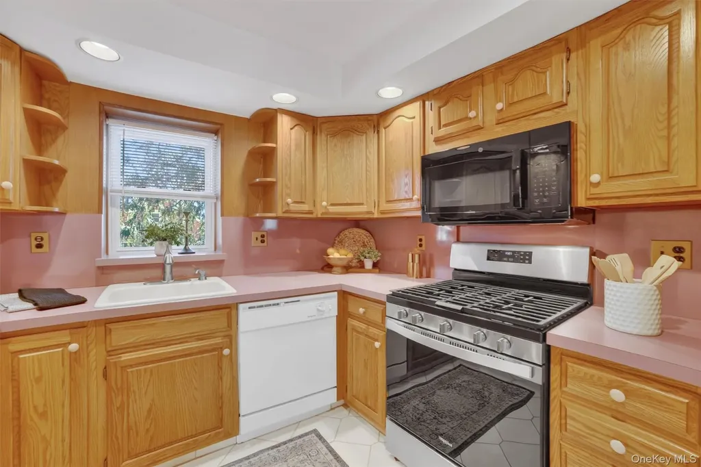 17 Hillside Terrace Amawalk NY 10501