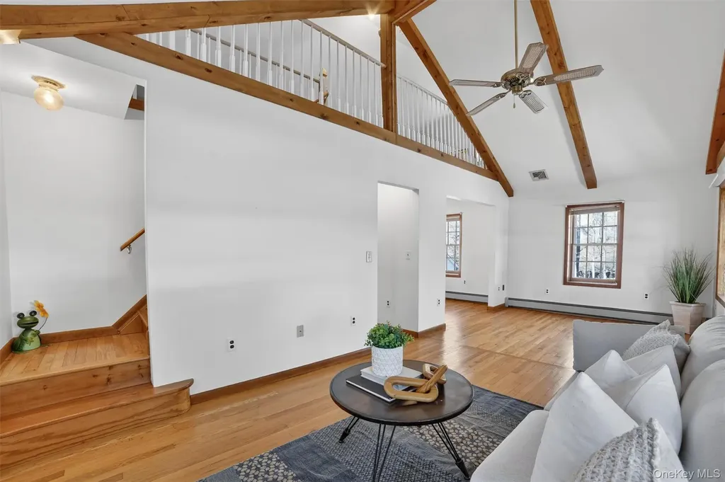 17 Hillside Terrace Amawalk NY 10501