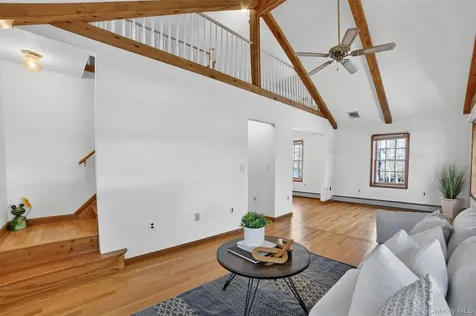 17 Hillside Terrace Amawalk NY 10501