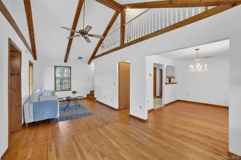 17 Hillside Terrace Amawalk NY 10501