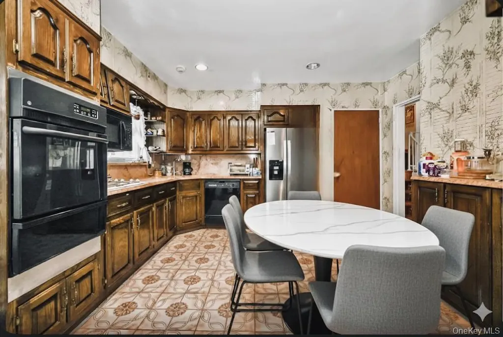 56-47 185th Street Flushing NY 11365
