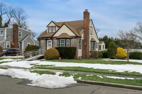 1503 Paul Street Baldwin NY 11510