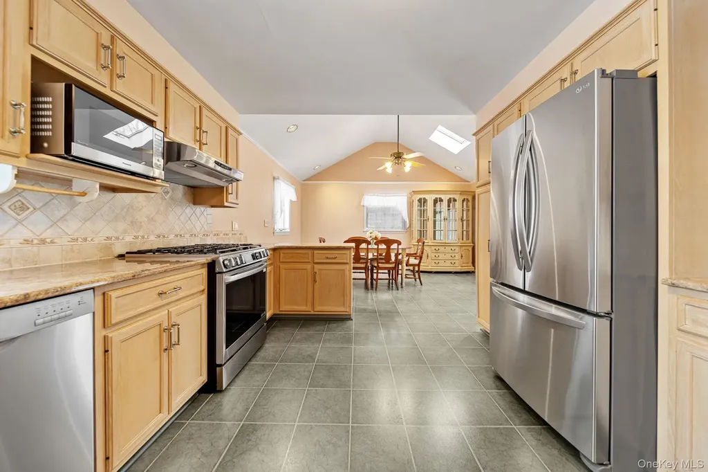 166 Parrott Road West Nyack NY 10994