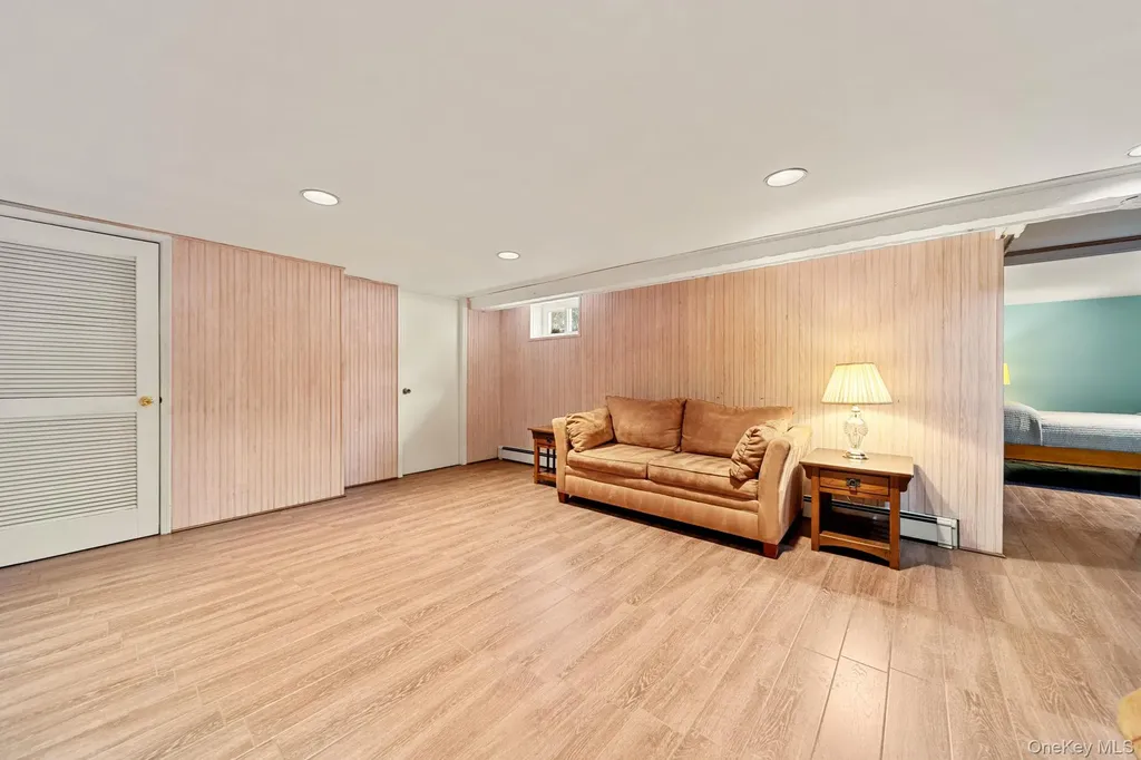 166 Parrott Road West Nyack NY 10994