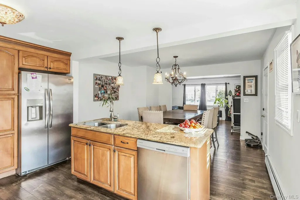 3348 3rd Street Oceanside NY 11572