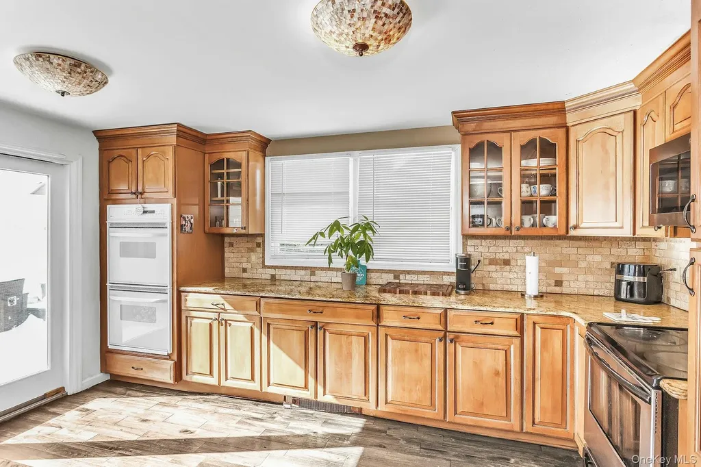 3348 3rd Street Oceanside NY 11572