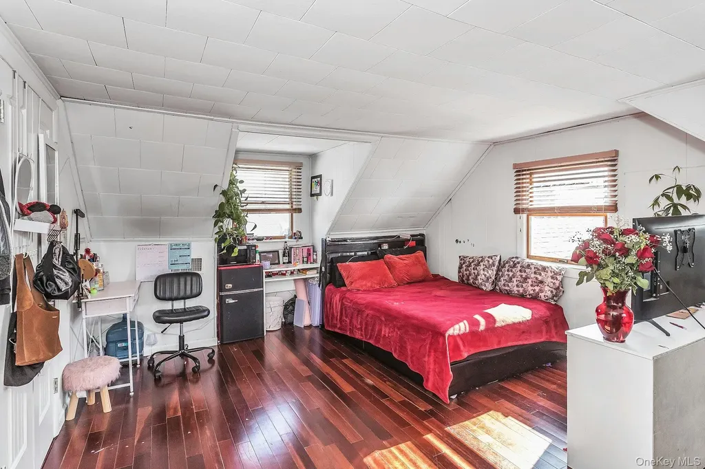 3348 3rd Street Oceanside NY 11572