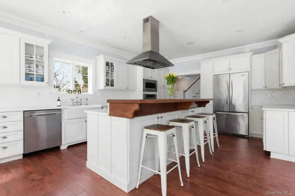 74 Old Post Lane Mamaroneck NY 10543