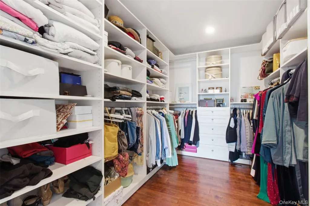 74 Old Post Lane Mamaroneck NY 10543