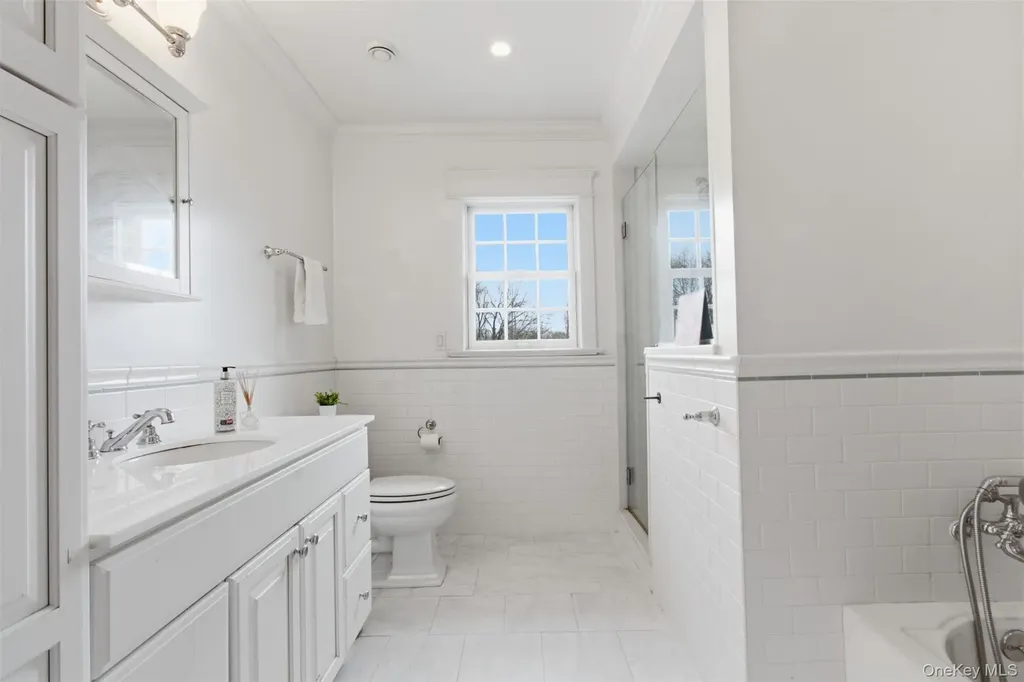 74 Old Post Lane Mamaroneck NY 10543