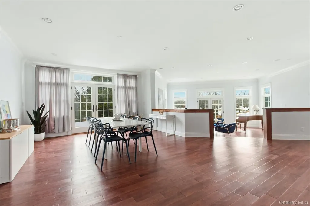74 Old Post Lane Mamaroneck NY 10543