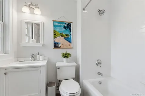 74 Old Post Lane Mamaroneck NY 10543