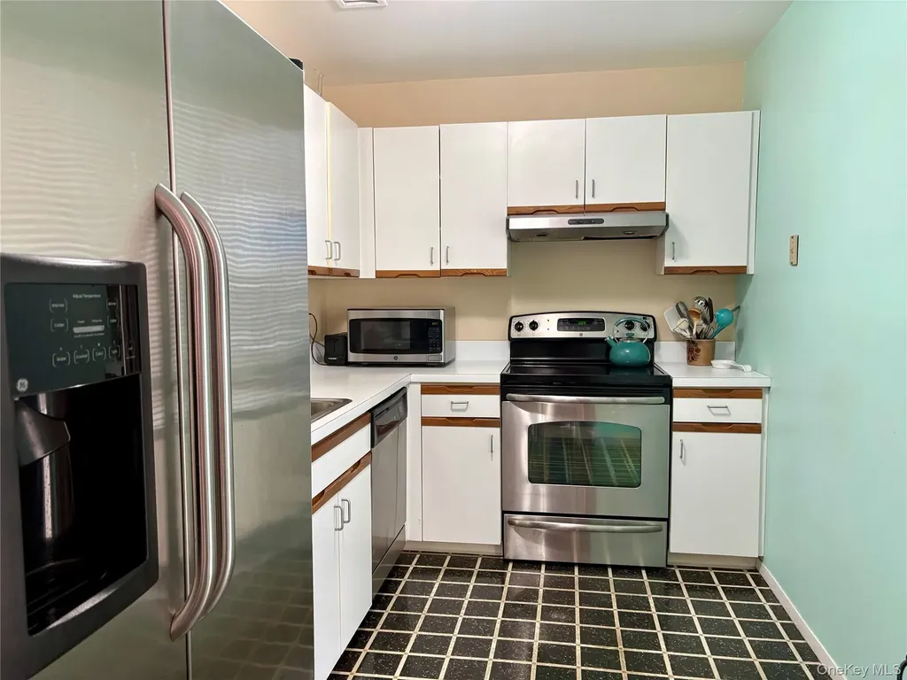 31 Anchor Street Freeport NY 11520