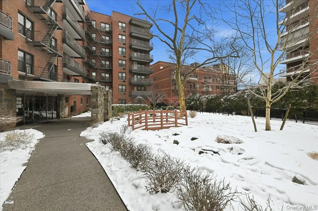 87-10 51st Avenue Elmhurst NY 11373