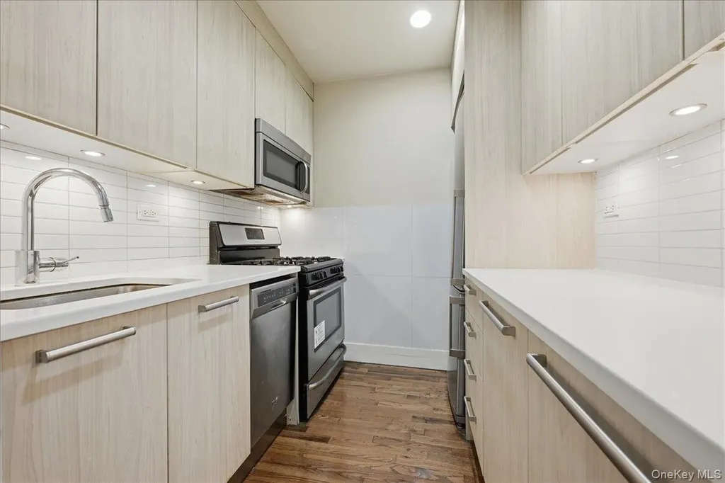 87-10 51st Avenue Elmhurst NY 11373