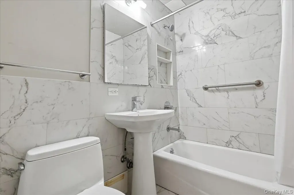 87-10 51st Avenue Elmhurst NY 11373
