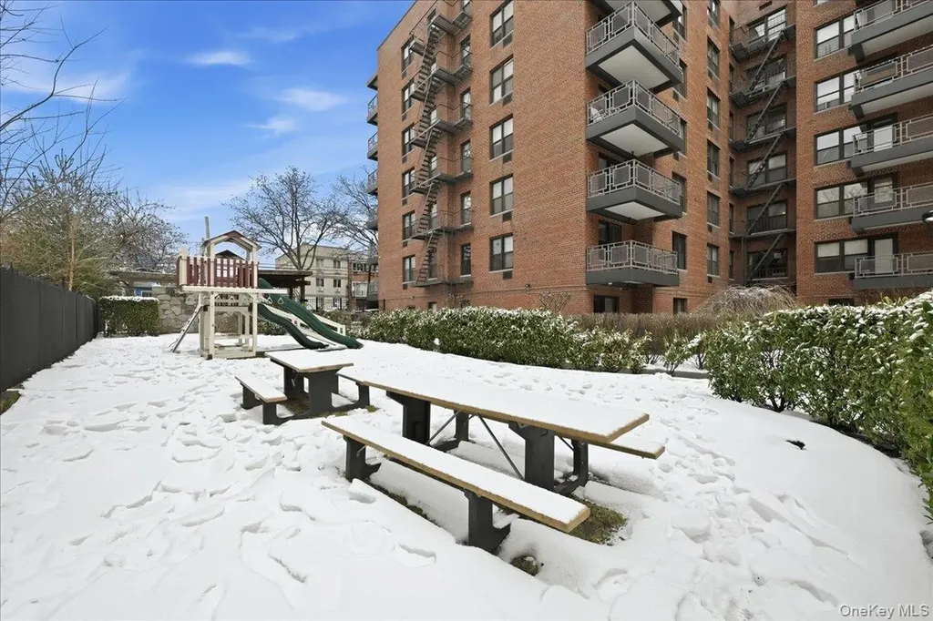 87-10 51st Avenue Elmhurst NY 11373