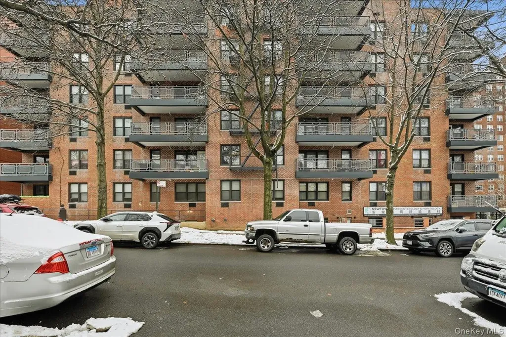 87-10 51st Avenue Elmhurst NY 11373