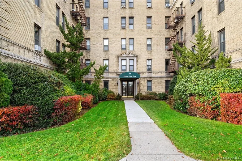 43 Calton Road New Rochelle NY 10804