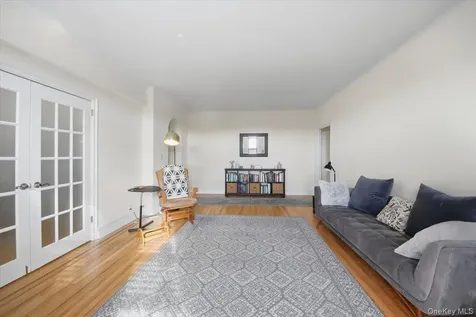 43 Calton Road New Rochelle NY 10804