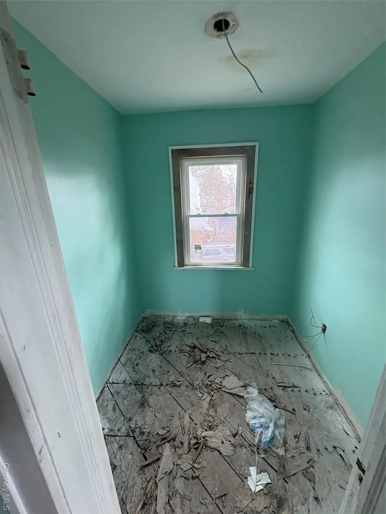 25 Woodcliff Avenue Poughkeepsie NY 12603