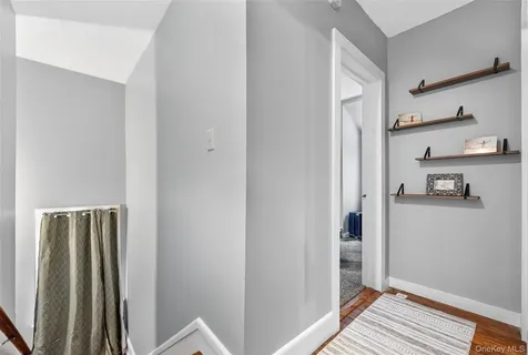 21 1/2 Nevins Street Ellenville NY 12428