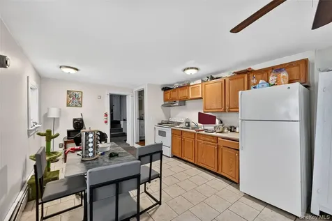 21 1/2 Nevins Street Ellenville NY 12428