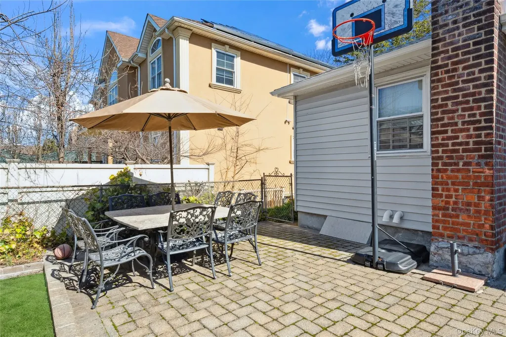 2930 Bell Boulevard Bayside NY 11360