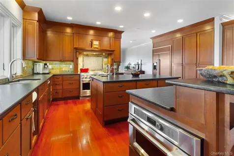 24 Country Club Lane Briarcliff Manor NY 10510