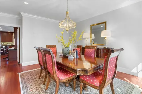 24 Country Club Lane Briarcliff Manor NY 10510