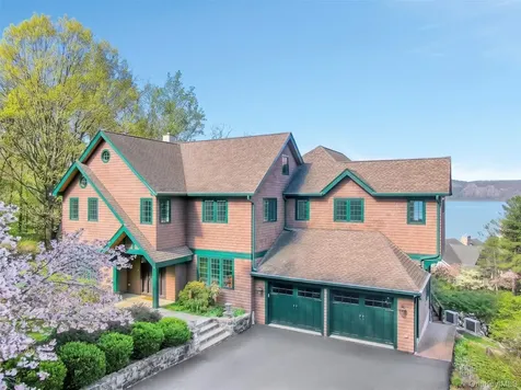 24 Country Club Lane Briarcliff Manor NY 10510