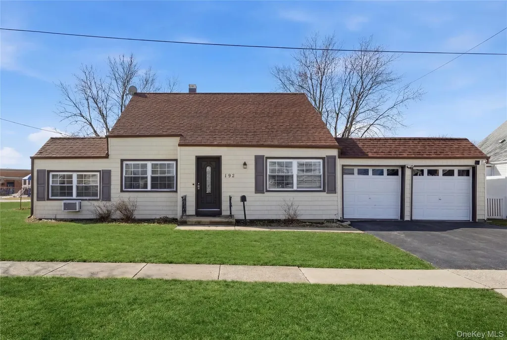 192 Mill Road Valley Stream NY 11581