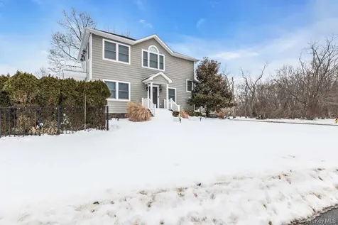 300 Fiddler Lane Greenport NY 11944