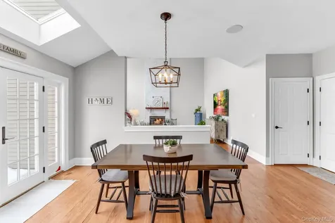 19 Sassinoro Boulevard Cortlandt Manor NY 10567