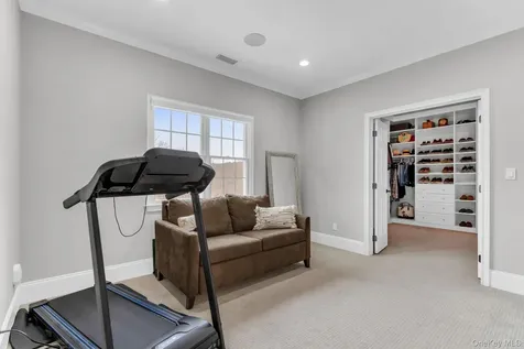 19 Sassinoro Boulevard Cortlandt Manor NY 10567
