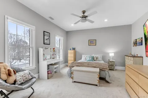 19 Sassinoro Boulevard Cortlandt Manor NY 10567