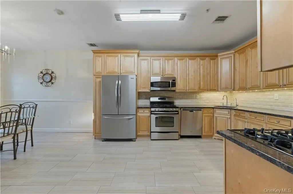 3307 Parkview Drive Spring Valley NY 10977