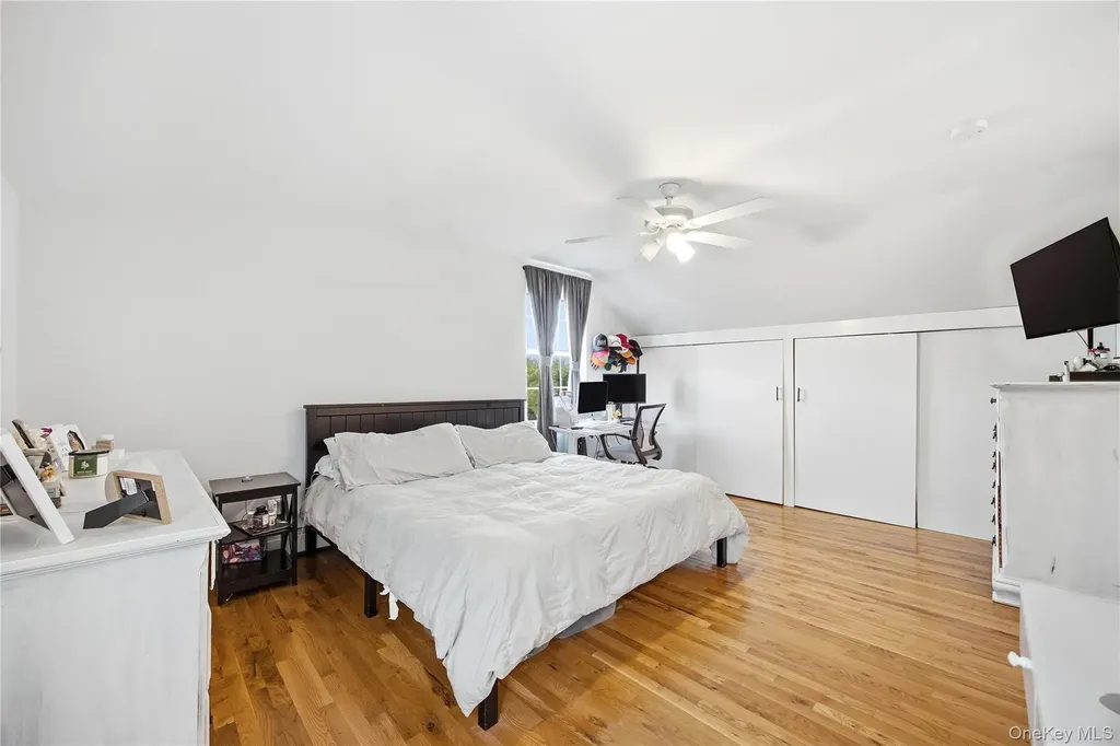 147 Ruth Street West Islip NY 11795