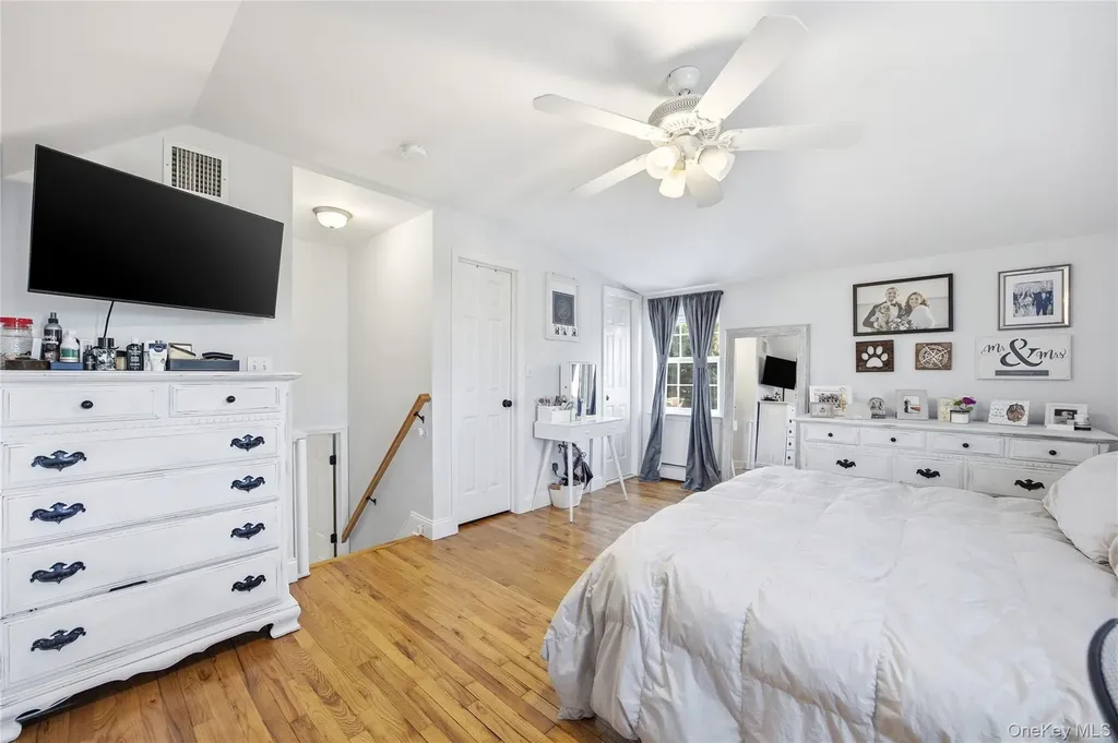 147 Ruth Street West Islip NY 11795