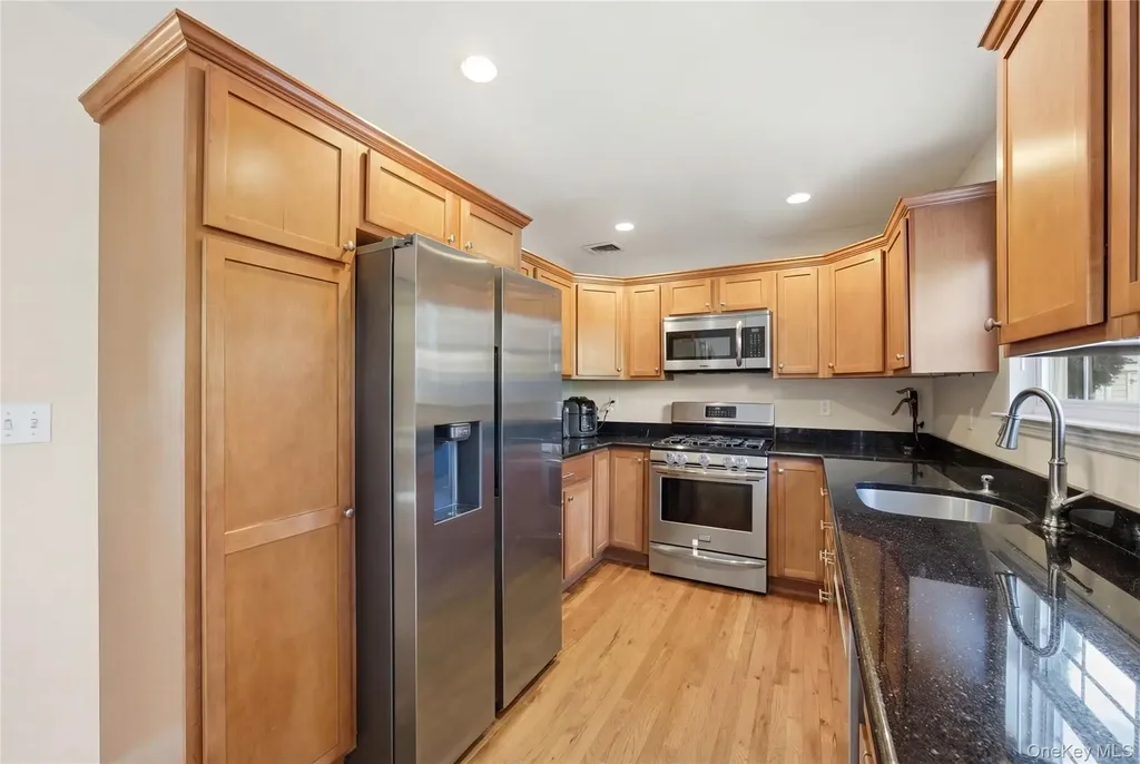 147 Ruth Street West Islip NY 11795