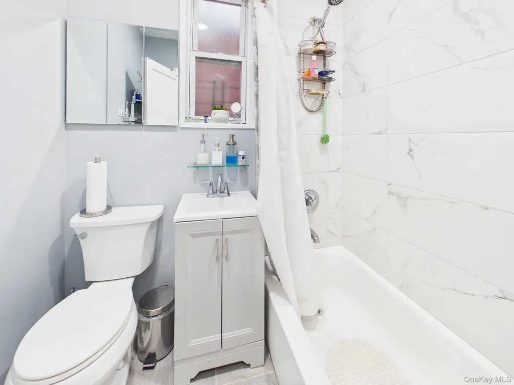 623 Baker Avenue Bronx NY 10460