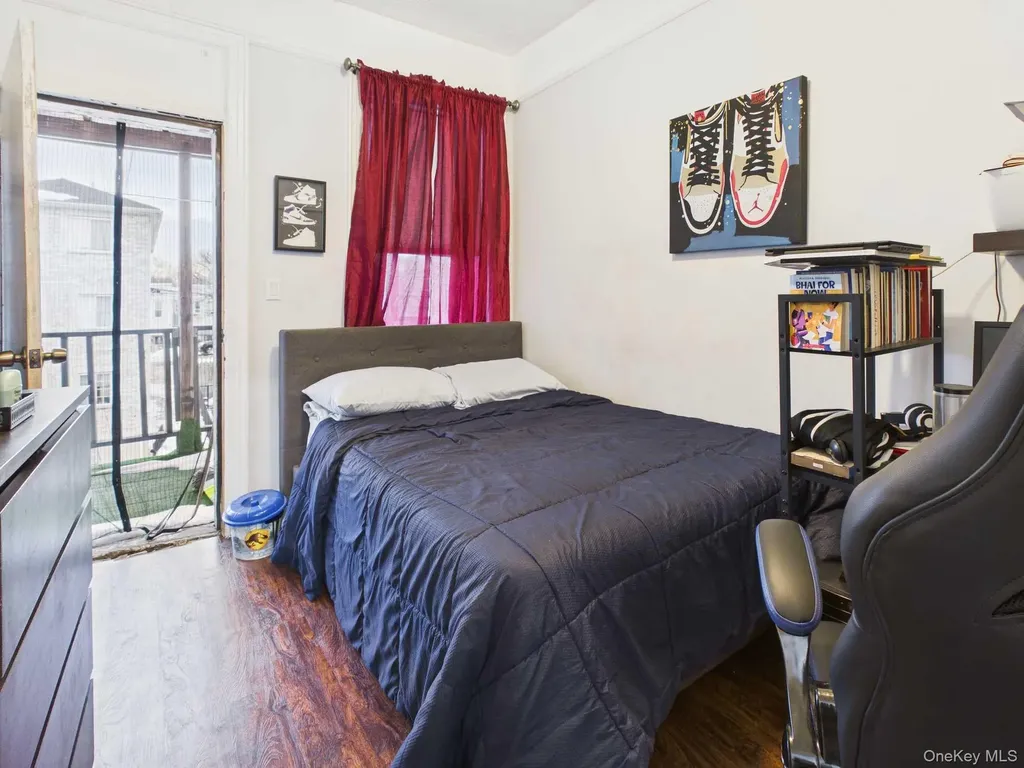 623 Baker Avenue Bronx NY 10460